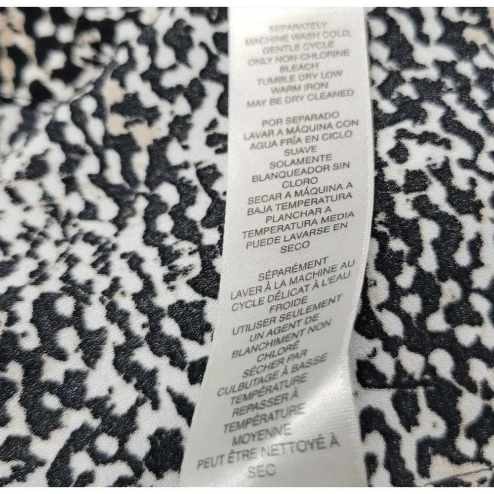 Chicos Shirt Womens XL Black White Animal Print Button Front Long Sleeve Top Mod - Picture 12 of 15